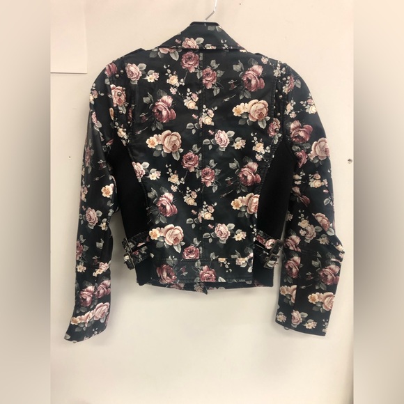 JOLT BOMBER FLORAL JACKET IN SIZE SMALL IN POLYURETHANE MATERIAL WATER PROOF - Picture 7 of 16